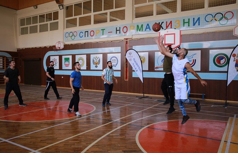 ЧЕЧНЯ. В Грозном прошел любительский турнир по баскетболу