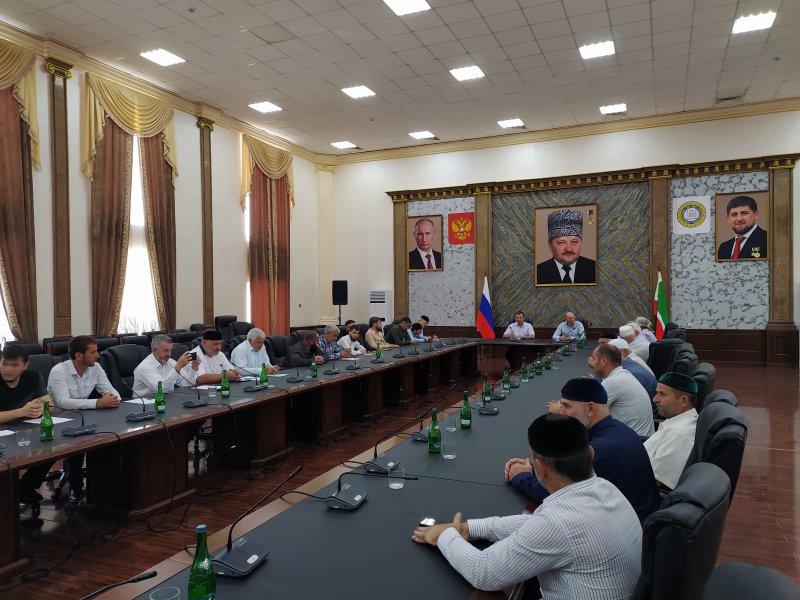 ЧЕЧНЯ. Жители Шалинского района внесли в программу ЕР предложения по улучшению здравоохранения и образования