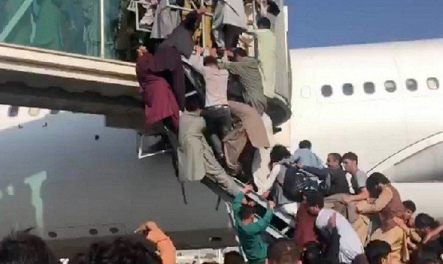 Человеческие останки обнаружены в американском самолете, вылетевшем из Кабула