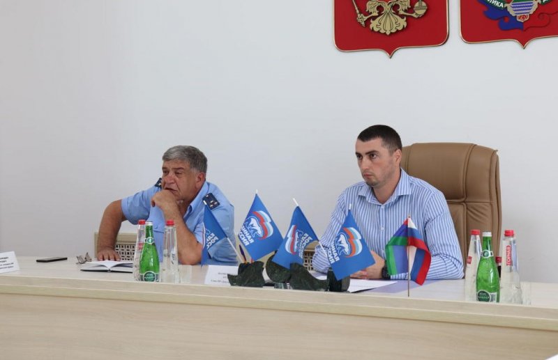 ДАГЕСТАН. Очередное еженедельное совещание провел глава муниципалитета Магомед Шамилов