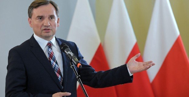 Министр: Польша не должна оставаться членом Европейского Союза любой ценой
