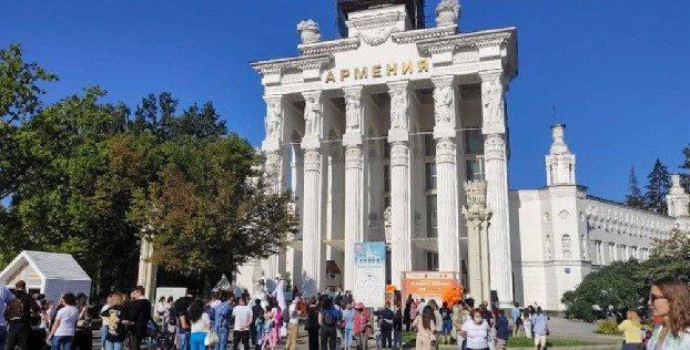 В рамках праздника «Абрикос» на ВДНХ прошел Фестиваль национального гостеприимства – посольство РА в РФ