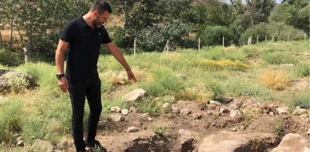 В Турции разграбили армянское древнее кладбище (фотографии)