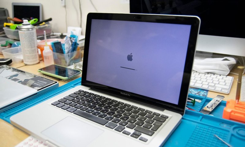 Как вернуть к жизни старый MacBook Pro?