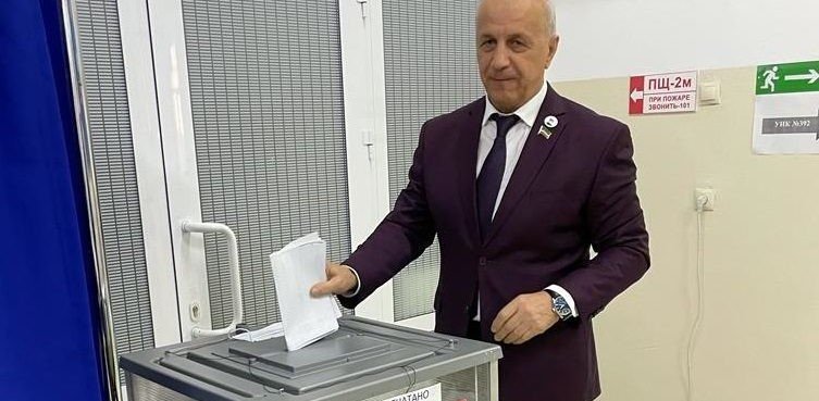 ЧЕЧНЯ. Бекхан Хазбулатов: Ставить под сомнение легитимность выборов могут только провокаторы