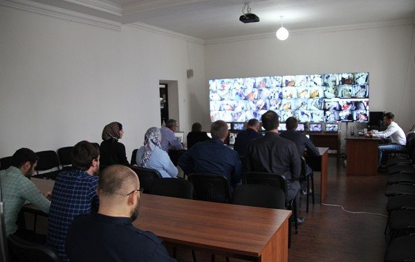 ЧЕЧНЯ. Центр общественного наблюдения региона ведет видеотрансляцию с избирательных участков