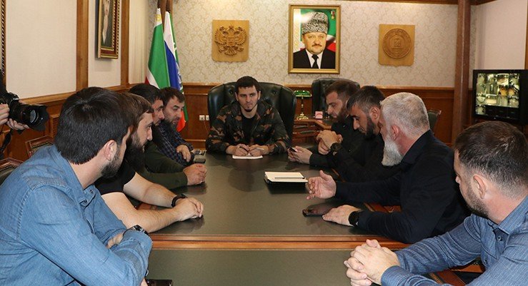 ЧЕЧНЯ. Хас-Магомед Кадыров провел совещание по итогам второго дня голосования