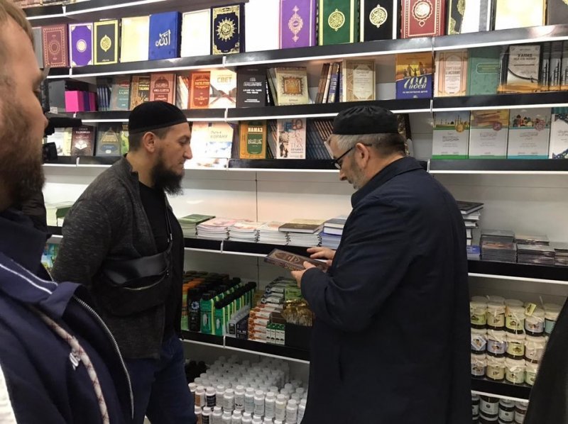 ЧЕЧНЯ. В Грозном исламские магазины проверили на наличие запрещенной литературы