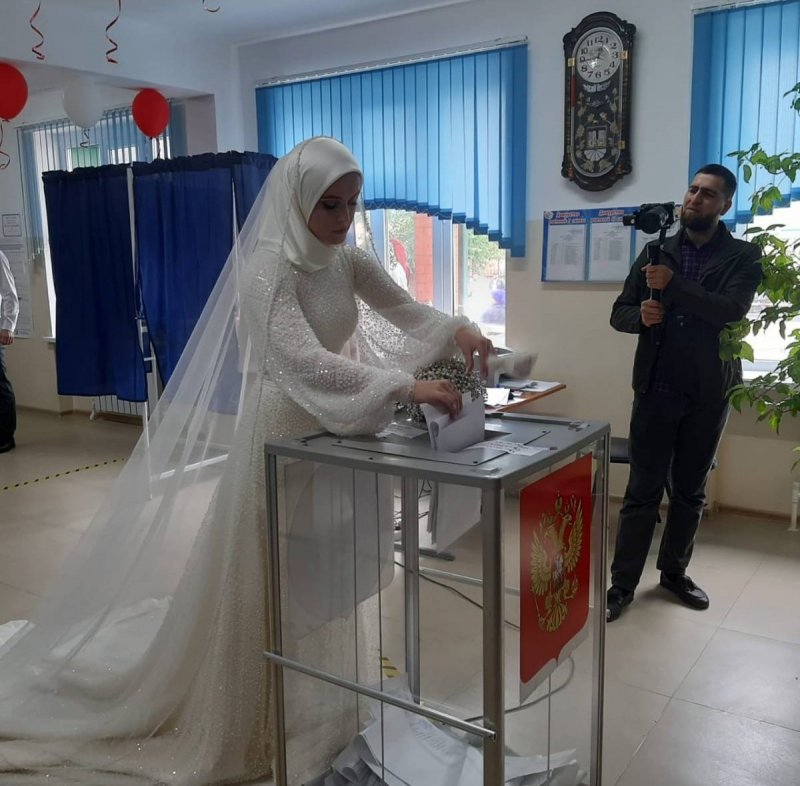 ЧЕЧНЯ. Невероятно, но факт: В республике невесты пришли голосовать