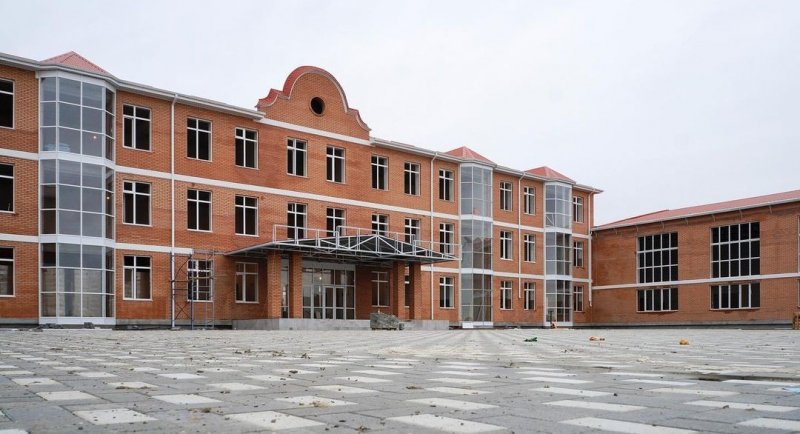 ЧЕЧНЯ. В Байсангуровском районе Грозного строится новая школа на 720 мест