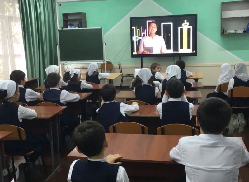 ЧЕЧНЯ. В школах Грозного прошел открытый Всероссийский онлайн-урок «Шоу профессий»