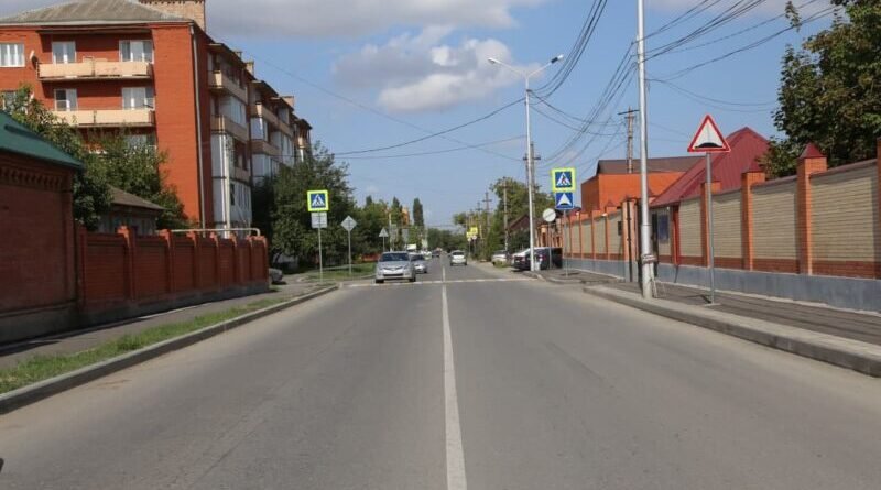 ЧЕЧНЯ.  Выделенные Чеченской Республике Правительством России дополнительные средства направлены на ремонт 19 улиц в Грозном