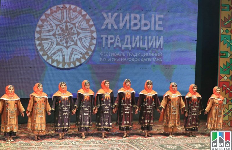 ДАГЕСТАН. Фестиваль «Живые традиции» прошел в День единства народов Дагестана