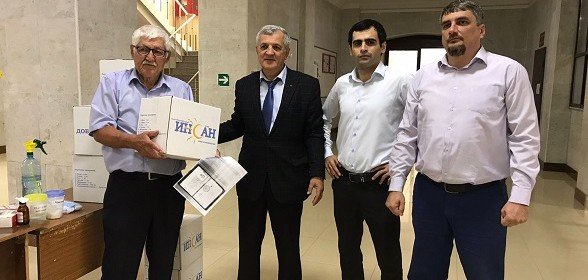 ДАГЕСТАН. Категория граждан 60+ прошедшие вакцинацию получили подарочные наборы продуктов