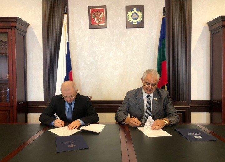 КЧР. Правительство Карачаево-Черкесии и «Деловая Россия» подписали соглашение о сотрудничестве в целях развития предпринимательства