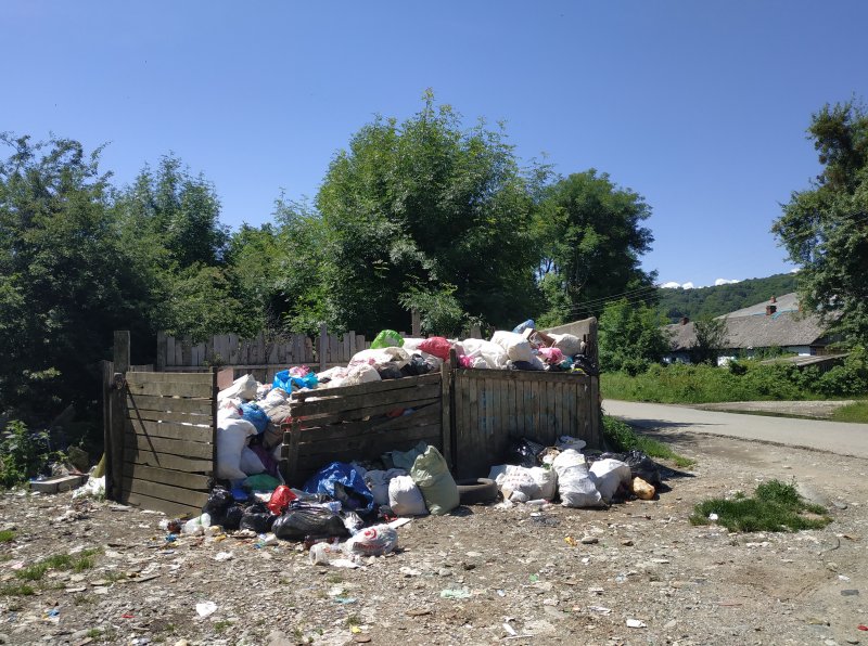 КЧР. В городе Теберда Карачаево-Черкесии решена проблема со своевременным вывозом мусора