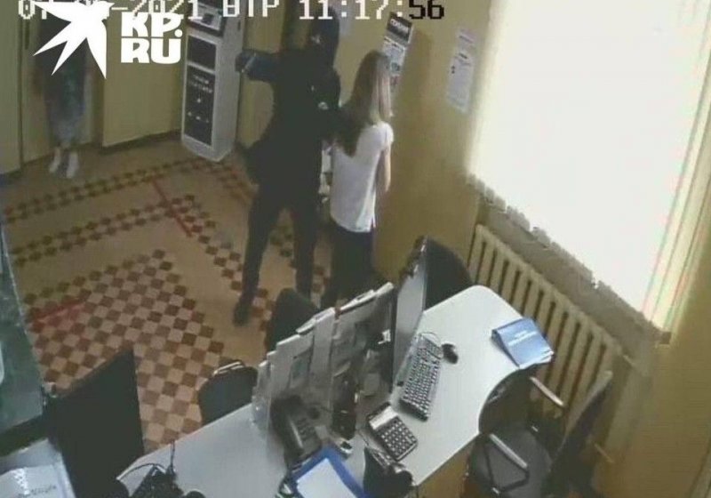 КРЫМ. Гастербайтера, ограбившего в Крыму банк, чтобы заплатить по кредитам, задержали в Санкт-Петербурге