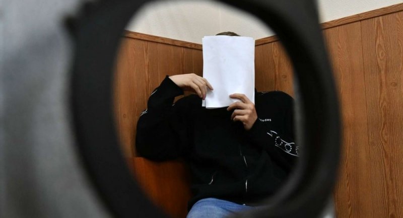 КРЫМ. Строитель-иностранец пытался дать взятку сотруднику ФСБ в Керчи
