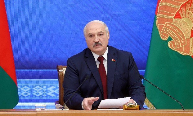 Лукашенко заявил, что Белоруссия закупит в России вооружение более чем на $1 млрд