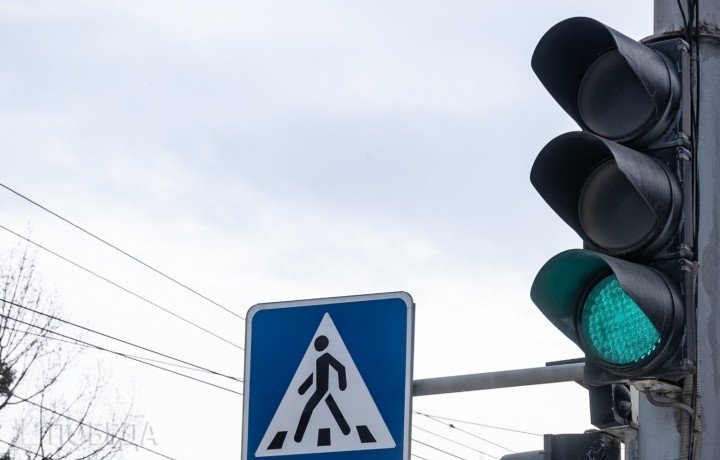 СТАВРОПОЛЬЕ. Работу светофора скорректировали в Ставрополе из-за дорожных заторов