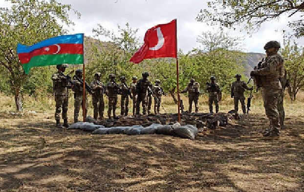 В Карабахе начались военные учения Азербайджана и Турции