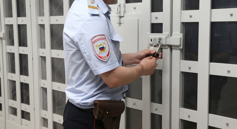 АДЫГЕЯ. В Адыгее полицейские задержали домушника, похитившего из жилища ценностей на 10 млн рублей