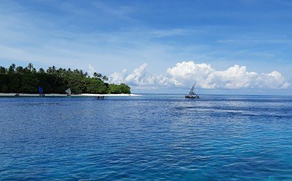 ЧЕЧНЯ. Двое мужчин 29 дней дрейфовали в океане на моторной лодке