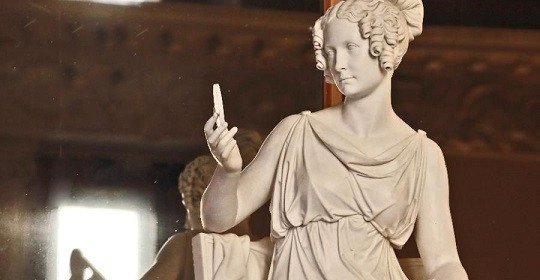ЧЕЧНЯ. Эрмитаж подарит Чечне скульптуру императрицы Александры Фёдоровны