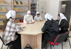 ЧЕЧНЯ. В АЦГБ прошла литературная гостиная: "Зеркало Чеченской души - Ибрагимов Л. М."