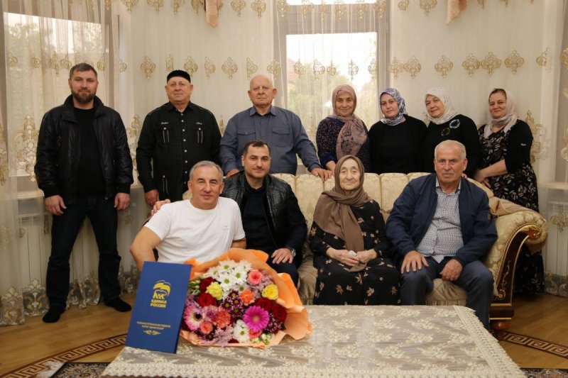ЧЕЧНЯ. В Чеченской Республике поздравили старейших жителей с Днем пожилых
