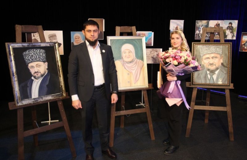 ЧЕЧНЯ. В Грозном наградили победителей конкурса рисунков для проживающих за границей чеченцев