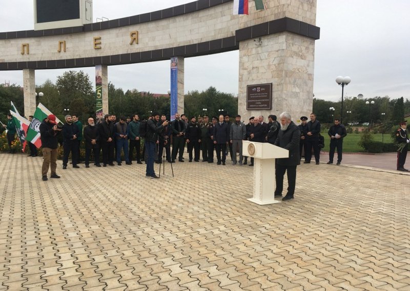 ЧЕЧНЯ. В Мемориальном комплексе Славы прошло открытие Военно-патриотической игры старшеклассников Союза городов Воинской Славы