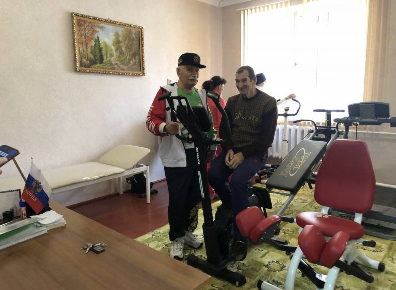 ЧЕЧНЯ. В Международный день пожилых людей «Единая Россия» провела мастер-классы в районах Республики.