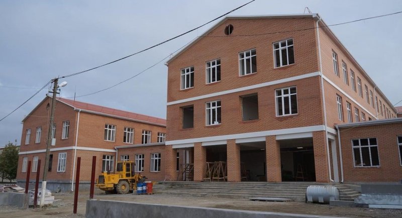 ЧЕЧНЯ. В с. Брагуны строится новая школа на 360 мест