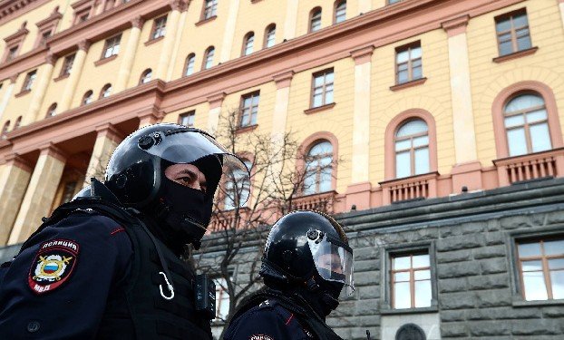 ФСБ утвердила перечень запрещенных к передаче за границу сведений, не содержащих гостайну