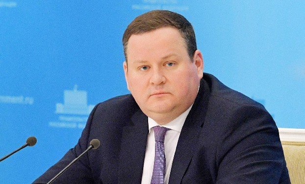 Глава Минтруда предложил упростить наем подростков на некоторые виды работ