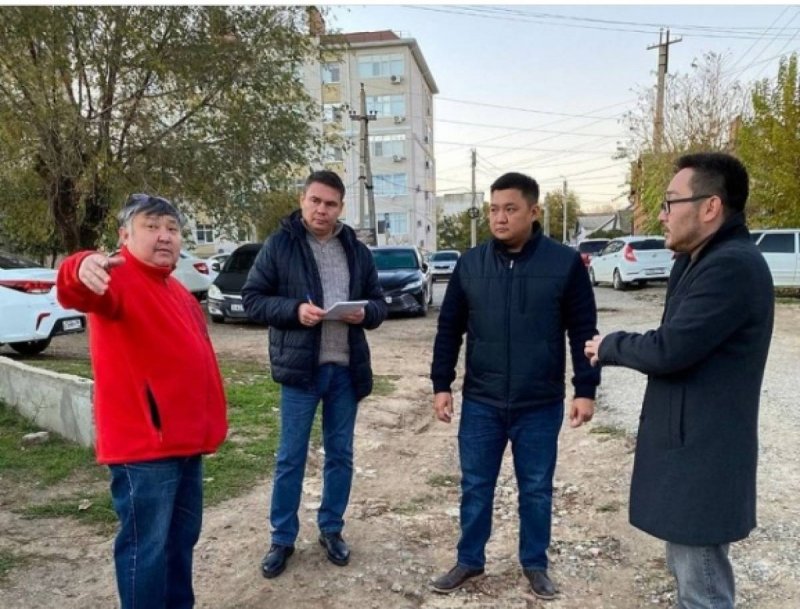 КАЛМЫКИЯ. Зулта Цекиров встретился с жителями по вопросу строительства дороги