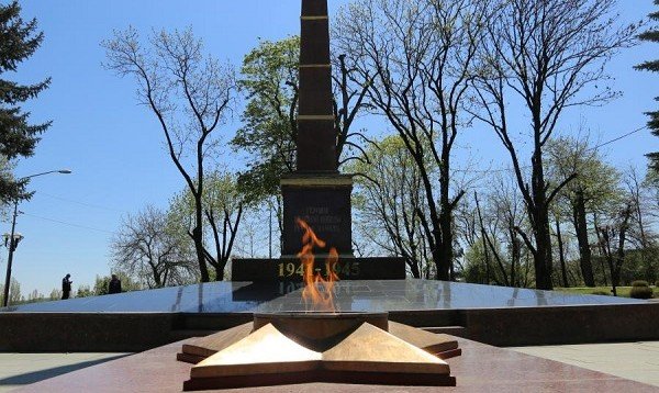 КБР. В Нальчике обновят мемориал «Вечный огонь славы»