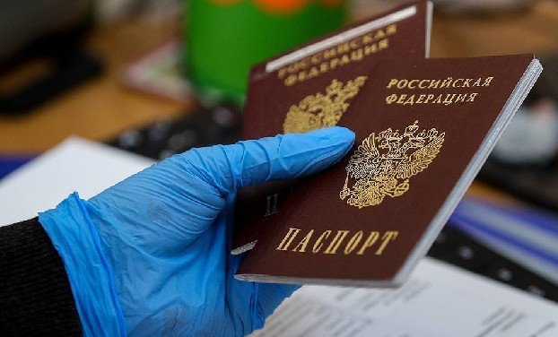 МВД исключило из паспорта графу о личном коде человека