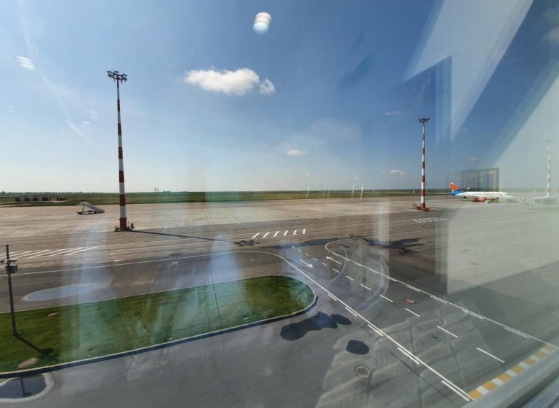 ВОЛГОГРАД. На парковке волгоградского аэропорта временно изменена схема движения автотранспорта