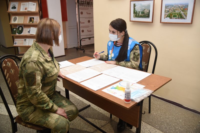 ЧЕЧНЯ.  Военнослужащие грозненского соединения Росгвардии приняли участие во Всероссийской переписи населения