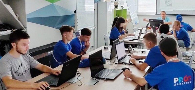 ЧЕЧНЯ. Чеченская команда студентов одержала победу на VII всероссийском профориентационном форуме «PROFдвижение-2021»