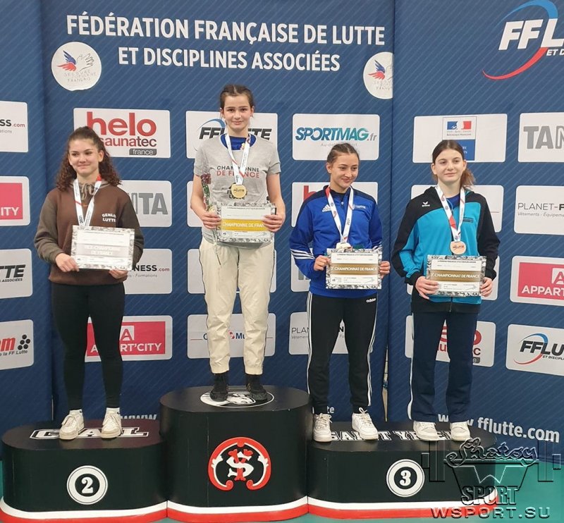 ЧЕЧНЯ. Медина Юсупова стала чемпионкой Франции по женской борьбе среди девушек