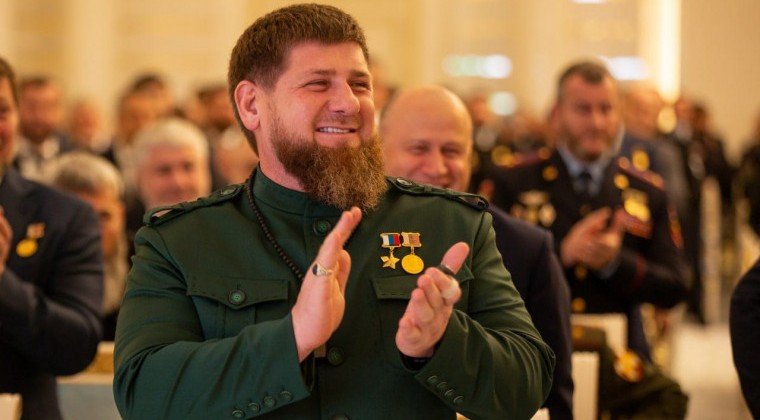 ЧЕЧНЯ. Рамзан Кадыров поздравил участковых с профессиональным праздником
