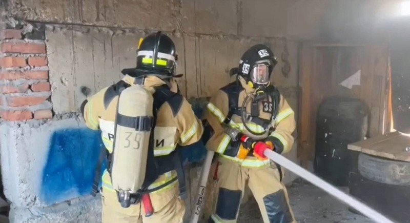 ЧЕЧНЯ. Сотрудники МЧС проводят тренировки по ликвидации последствий пожаров в жилых домах и на транспорте (видео)