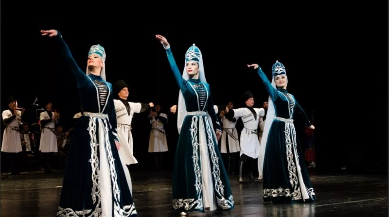 КЧР. Театр танца государственной филармонии Карачаево-Черкесии выступает в Абхазии