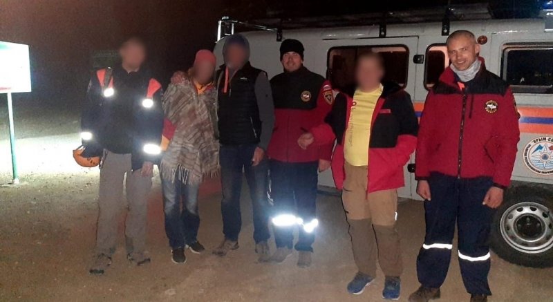 КРЫМ. Судакские спасатели оказали помощь туристам в районе горы Караул-Оба