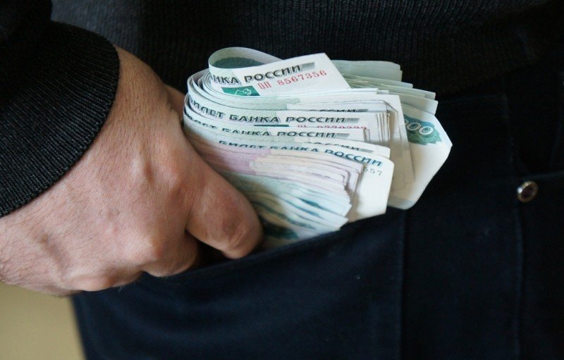 С.ОСЕТИЯ. Житель Владикавказа предстанет перед судом за взятку полицейскому