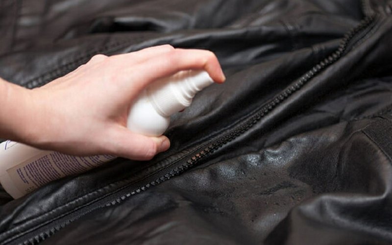 Как без проблем в домашних условиях почистить пальто ?