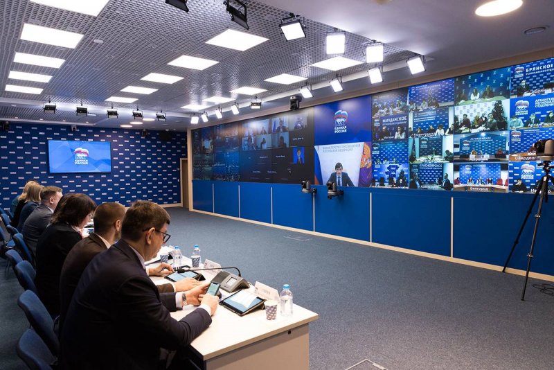 ЧЕЧНЯ.  В регионе в 2022-2023 гг. планируется капремонт 80 школ, в которых обучаются около 15 тысяч учащихся.